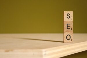 Como resolver quedas de tráfego orgânico em sites WordPress após atualizações do Google em 2026